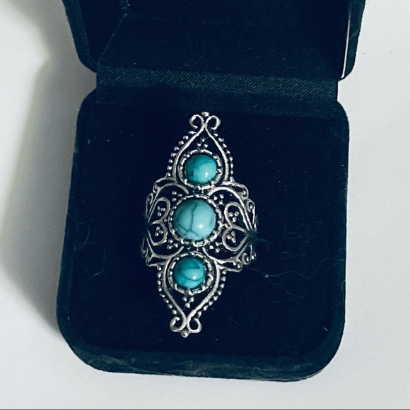 New Woman’s Native Bohemian Blue Turquoise Sterling Silver Handmade Ring - Picture 3 of 8